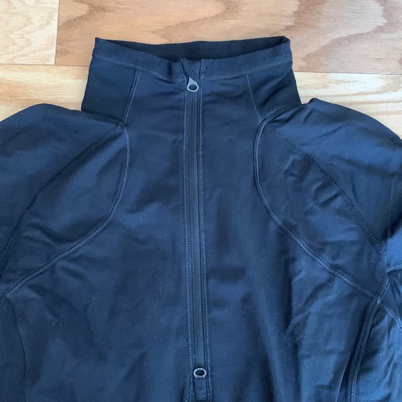 Lululemon half zip - Picture 4 of 4